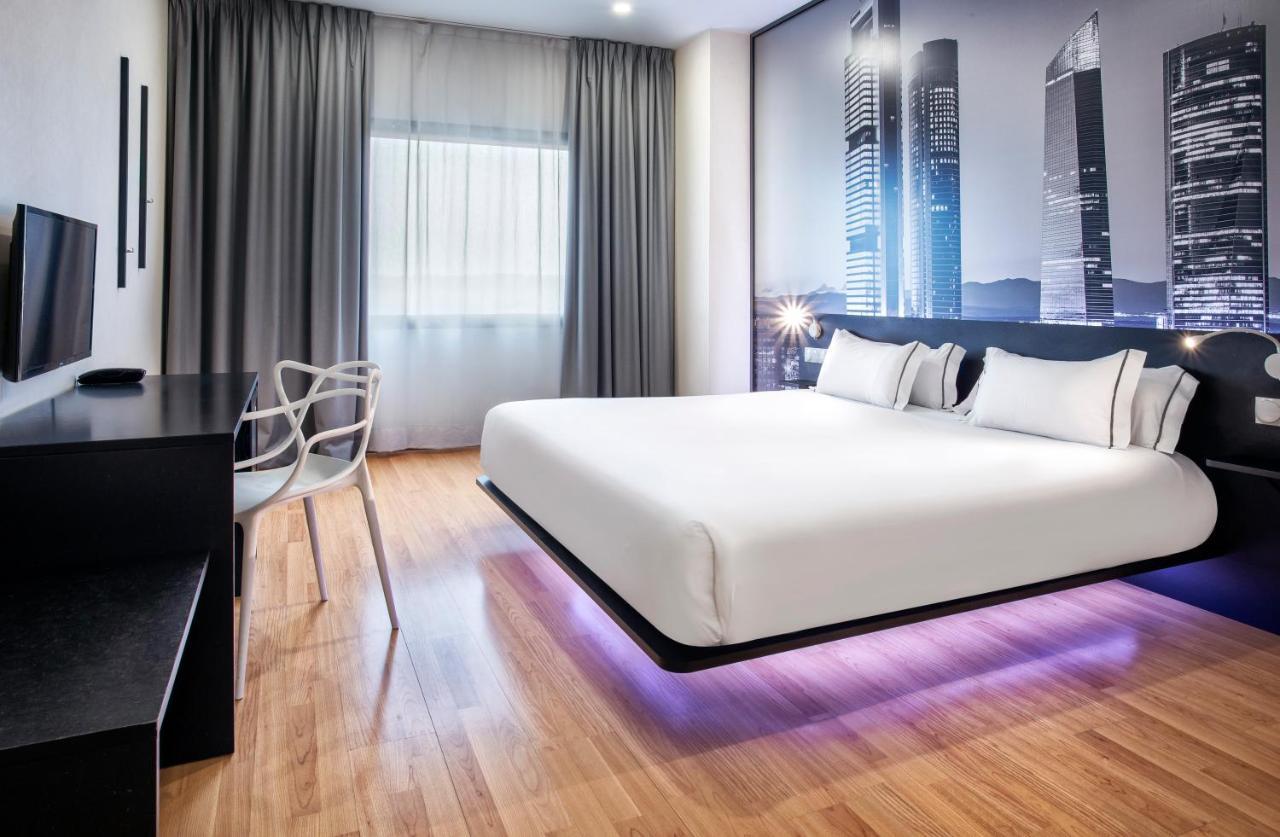 บีแอนด์บี โฮเต็ล มาดริดแอร์พอร์ต เทอร์มินัล4 Hotel ซานเซบัสเตียน เดลอส เรเยส ภายนอก รูปภาพ