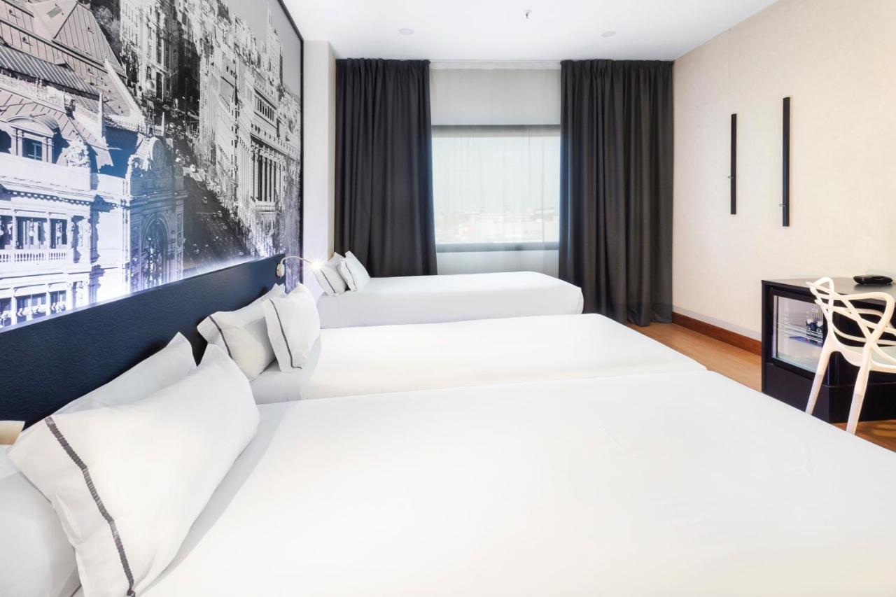 บีแอนด์บี โฮเต็ล มาดริดแอร์พอร์ต เทอร์มินัล4 Hotel ซานเซบัสเตียน เดลอส เรเยส ภายนอก รูปภาพ