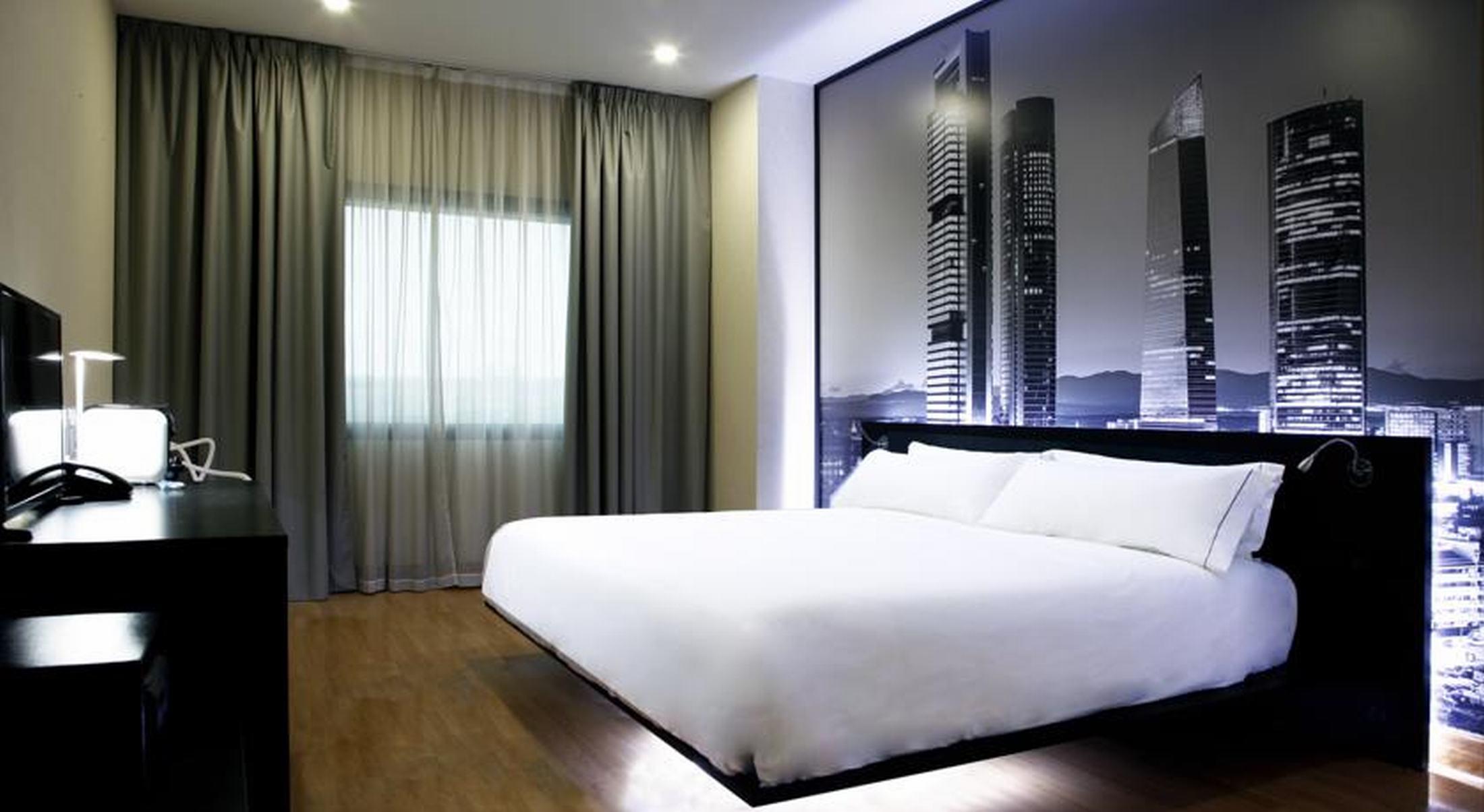 บีแอนด์บี โฮเต็ล มาดริดแอร์พอร์ต เทอร์มินัล4 Hotel ซานเซบัสเตียน เดลอส เรเยส ภายนอก รูปภาพ